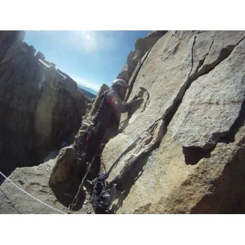 black-diamond-martillo-yosemite-hammer-escalada-artificial.webp