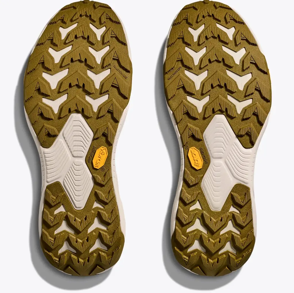 hoka-transport-hike-gtx-suela-vibram.webp