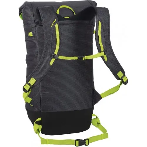 camp-mochila-m-tech-22-espalda.webp